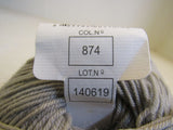 Cascade Yarns 220 Superwash Yarn Light Gray 2 Skeins 220 Yards Each -- New