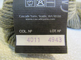 Cascade Yarns 220 Heathers Yarn Gray 4 Skeins 220 Yards Each -- New