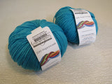 Cascade Yarns 220 Superwash Yarn Turquoise 2 Balls 220 Yards Each -- New