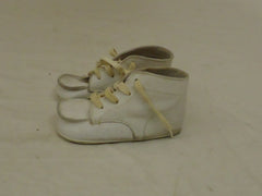 Handmade Shoes 4in x 2in Vintage Leather Plastic Unisex 0-1 Infant White Solid -- Used