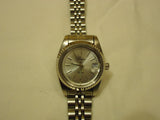 Raton Watch Analog Dress Metal Female Adult Silvers Solid -- Used