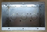 3-Gang Electrical Box 5 1/2in x 3 3/4in x 3 1/2in -- New