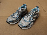 Pro Grid Shoe Running, Cross Training Triumph 6 Female Adult 8 Striped 10028-1 -- Used
