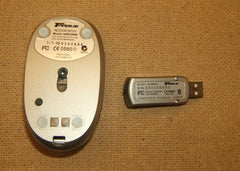 Targus NW05WM PAUM005 Wireless Scroller Optical Mini Mouse -- New