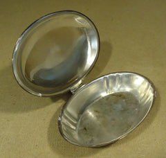 Poole Silver 3810 Opening Clam Shell Dish 10in x 8in x 3in Wood Silver Metal -- Used