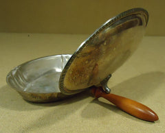 Poole Silver 3810 Opening Clam Shell Dish 10in x 8in x 3in Wood Silver Metal -- Used