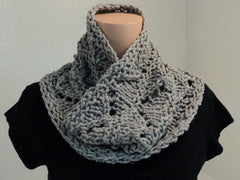 Handcrafted Cowl Wrap Gray Lace Organic Cotton Wool Blend Female Adult -- New No Tags