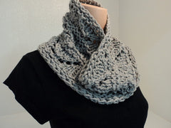 Handcrafted Cowl Wrap Gray Lace Organic Cotton Wool Blend Female Adult -- New No Tags