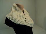 Handcrafted Cowl Wrap Owl Cream Textured Acrylic Wool Rayon Blend Female Adult -- New No Tags