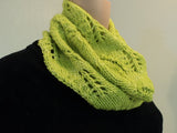 Handcrafted Knitted Cowl Wrap Apple Green Textured Lettuce Leaf 100% Merino Wool -- New No Tags