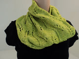 Handcrafted Knitted Cowl Wrap Apple Green Textured Lettuce Leaf 100% Merino Wool -- New No Tags