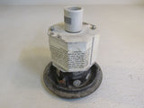 Hubbell/Sterner Light Fixture Base Globe G-24 8in x 6.5in NRG-501 Metal Plastic -- Used