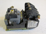 Square D Company Lighting Contactor Class 8903 5.5in x 3.5in L0 40 Metal -- Used