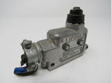 Licon Snap Switch Plunger 15A 125 or 250 VAV 8739 30-2000100 -- Used