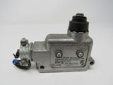 Licon Snap Switch Plunger 15A 125 or 250 VAV 8739 30-2000100 -- Used