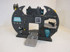 Fisher Price Super Friends Batcave Imaginext X7677 -- Used