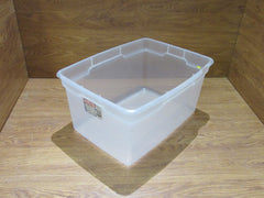 Sterilite Storage Tote 23in x 17in x 11.5in 58-Qt 55-L Vintage -- Used