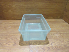 Rubbermaid Storage Tote 16in x 11in x 6in -- Used