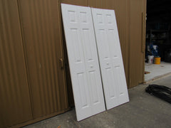 Set of Bifold Closet Doors 80-in x 24-in White Masonite