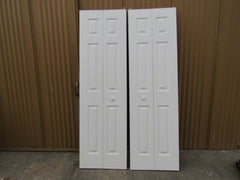 Set of Bifold Closet Doors 80-in x 24-in White Masonite