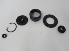 Carquest Master Cylinder Repair Kit M7483 -- New