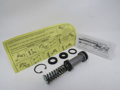 Carquest Master Cylinder Repair Kit M7236 -- New