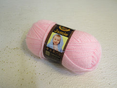 Lion Brand Yarn Jamie Yarn Powder Pink 1 Ball 137 Yards Acrylic -- New