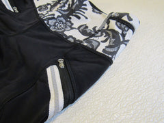 Lululemon Athletic Pants, Black/White Size 6 Female Adult Size 6 Not Specified -- Used