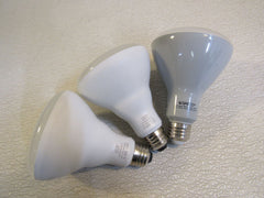 Feit/Satco LED Light Bulbs Lot of 3 White 2-Feit Daylight 8.3W 750 Lumens -- Used