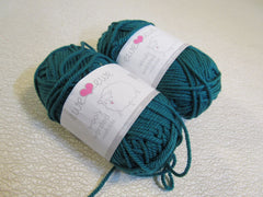 Ewe Ewe Wolly Worsted Yarn Teal 2 Skeins 95 Yards Each 100% Fine Merino Wool -- New