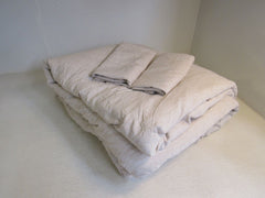 Bedsure Get Cozy King Comforter 3 pc Set Light Beige Down Alternative -- New