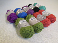 West Minster Fibers Nashua Handknits Yarn Multicolored 9 Skeins 93 Yards Each -- New