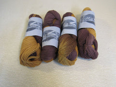 Andes Yarn Brown/Gold 4 Skeins 220 Yards Each 100% Wool -- New