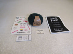 We Are Knitters Finita Sweet Beanie Yarn Kit Bottle Green 1 Ball 437 Yards -- New