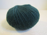 We Are Knitters Finita Sweet Beanie Yarn Kit Bottle Green 1 Ball 437 Yards -- New