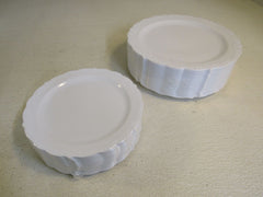 Blissful Dining Classic Collection 100 Pieces Plastic Plates Set White -- New