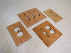 Amer Tac Outlet & Switch Device Cover Plates Lot of 4 Natural Oak -- Used