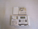 Honeywell Thermostat Digital Programmable 1 Heat 1 Cool Off White 97-4543 Rev A -- Used