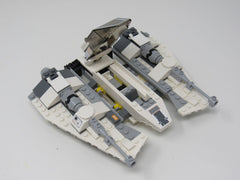 Lego Starwars Snowspeeder 75049 -- Used