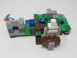 Lego Minecraft The Iron Golem 21123 -- Used