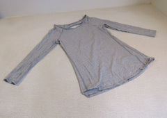 Lululemon Athletic Long Sleeve T-Shirt Gray Open Back Luon Female Size 6 -- Used