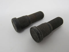 Standard Lot of 2 Wheel Studs Serrated -- New