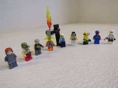 Lego People Lot of 10 Assortment 840-102822 -- Used