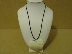 Designer Fashion Necklace 18in L Drop/Dangle Sea Shell Female Silver/White/Black -- Used