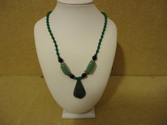 Designer Fashion Necklace 22in L Beaded/Strand Stone Plastic Female Adult Greens -- Used