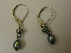Designer Fashion Earrings Drop/Dangle Metal Female Adult Silver/Greens -- Used