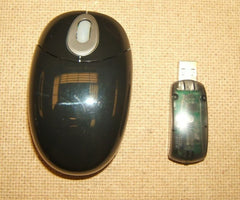 Targus NW05WM PAUM005 Wireless Scroller Optical Mini Mouse -- New