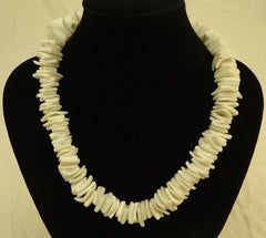 Designer Shell Necklace Barrel Clasp 18-in Ivory -- New