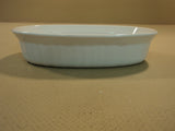 Corning Ware Stoneware Oval With Lid 15-oz French White F-15-B -- Used