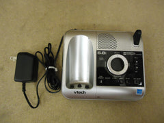 Vtech Phone Base Cordless Silver/Black 5.8ggHz Digital Answering System CS5121-3 -- Used